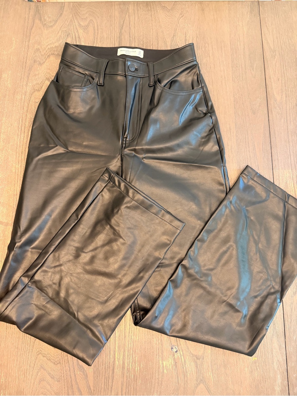 Abercrombie & Fitch The Loose High Rise Faux Leather Pants — Size 24